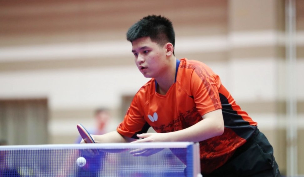 赛场上立于 赛场上立于