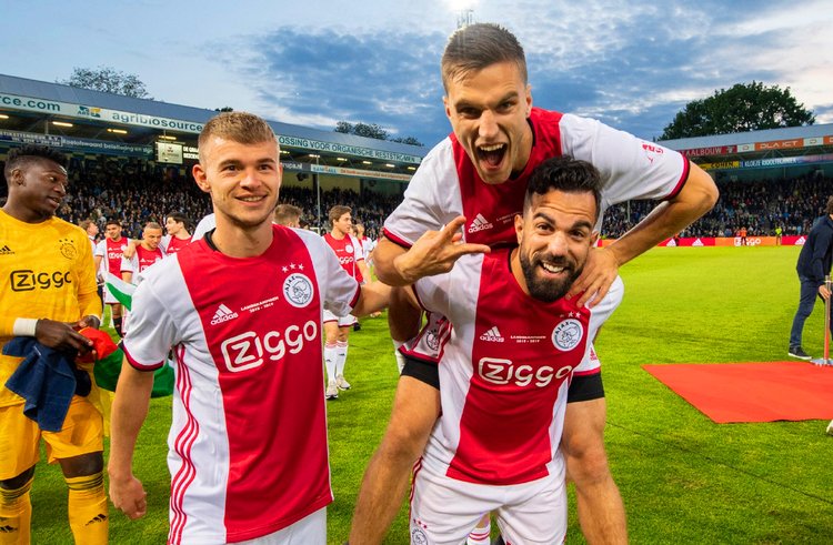 赛场博弈 赛场博弈